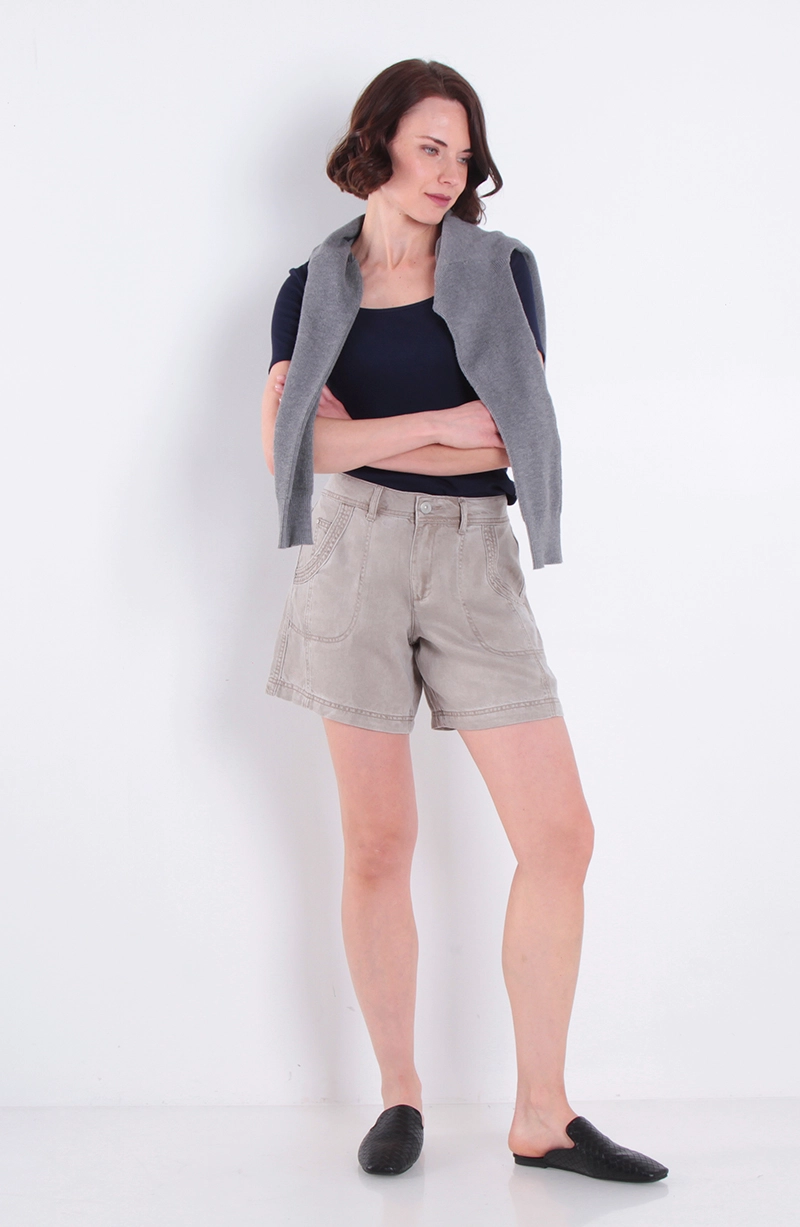 SHORT CARGO LYOCELL TIRO ALTO PRETINA BASICA 1 BOTON - 3