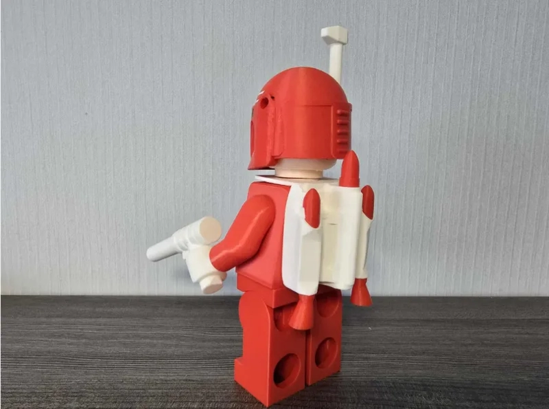 MANDALORIAN EDICION ROJA DE NAVIDAD - FIGURA NAVIDEÑA - 2