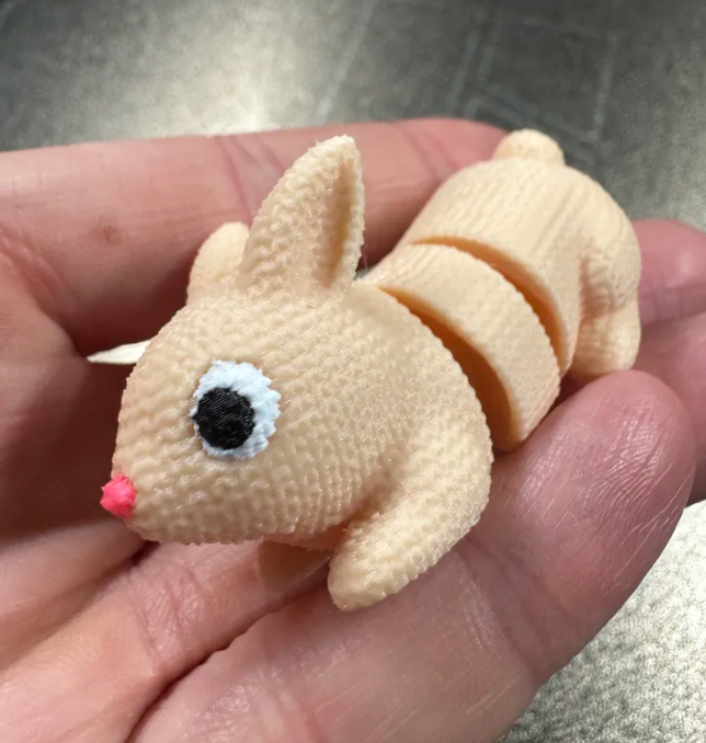 MINI FIGURA DE CONEJITO FLEXIBLE - 2