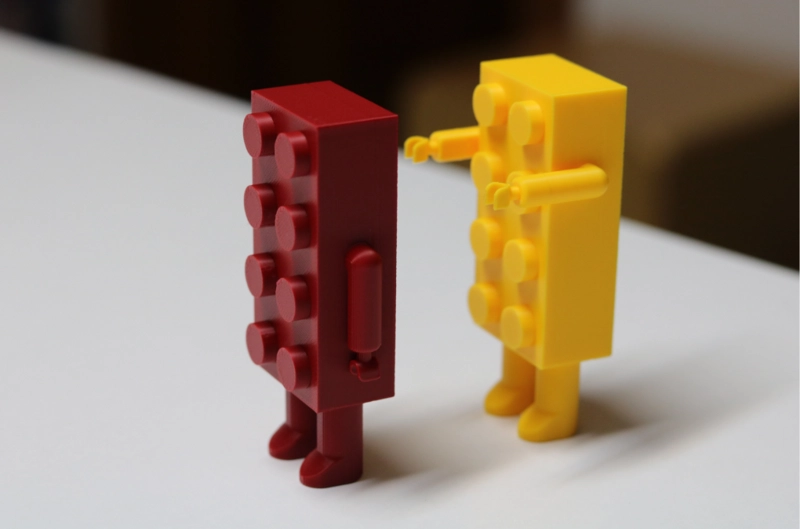 ESCULTURA- PAREJA DE LEGOS ENAMORADA - 2