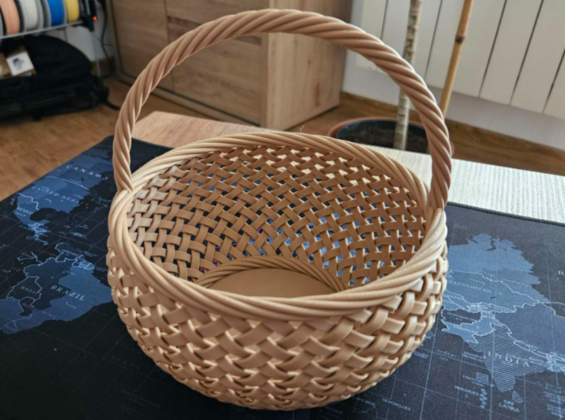 CANASTO TEJIDO DE PASCUA - 1