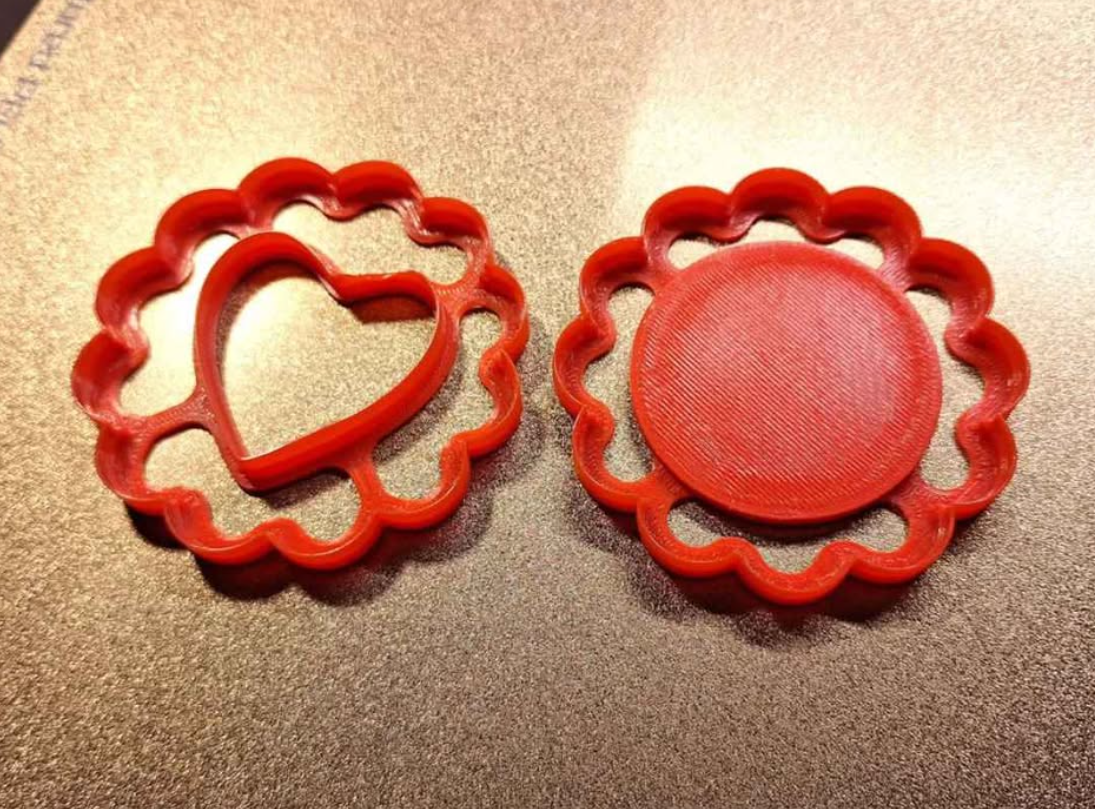 CORTADOR DE GALLETA - CORAZON EN FLOR - 1