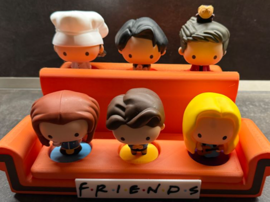 SOFA DE FRIENDS PARA FIGURAS DE MCDONALDS - 1