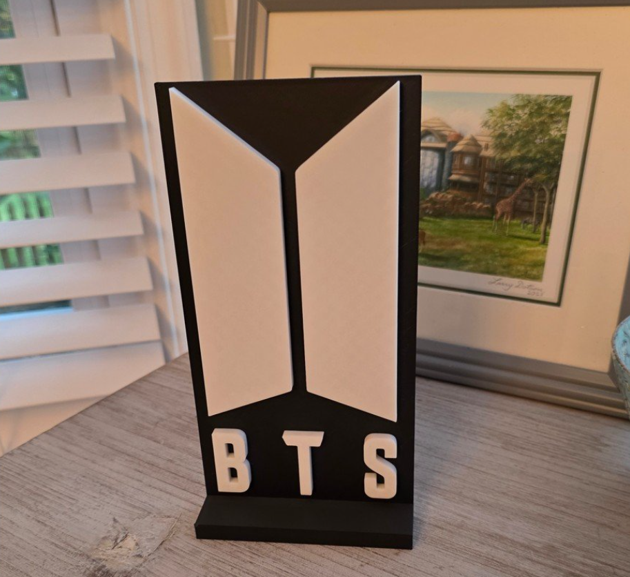 LOGO BTS - FIGURA - 2