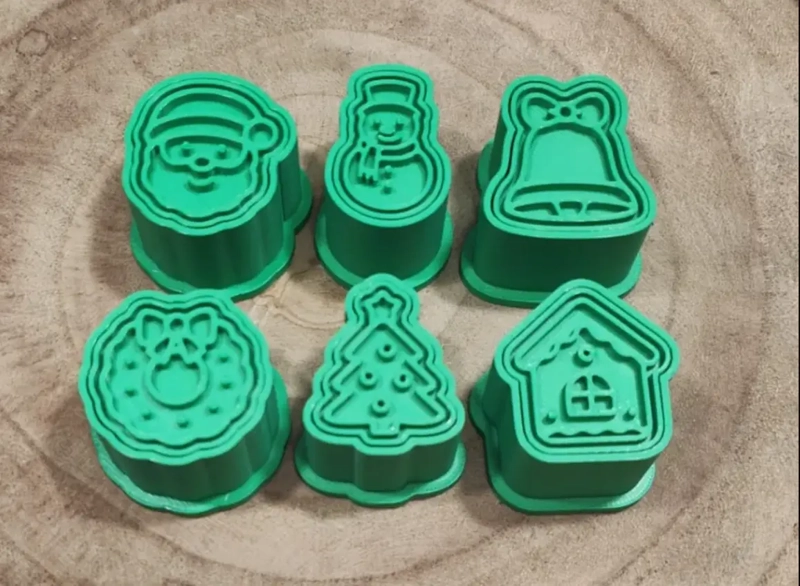 CORTADOR DE GALLETAS - TEMA NAVIDEÑO (PACK 6 UN) - 3