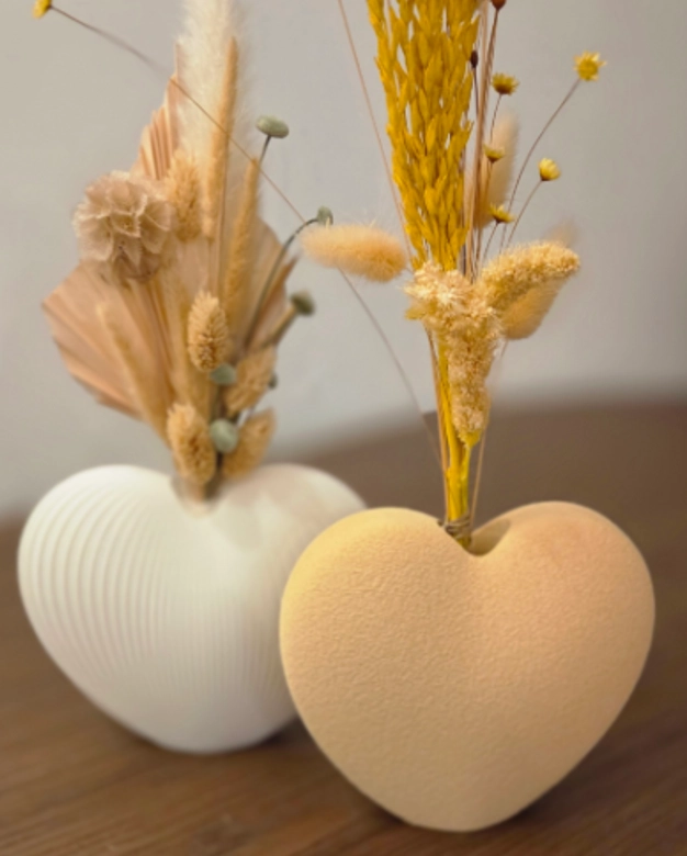 FIGURA DECORATIVA JARRON DECORATIVO CORAZON - 2