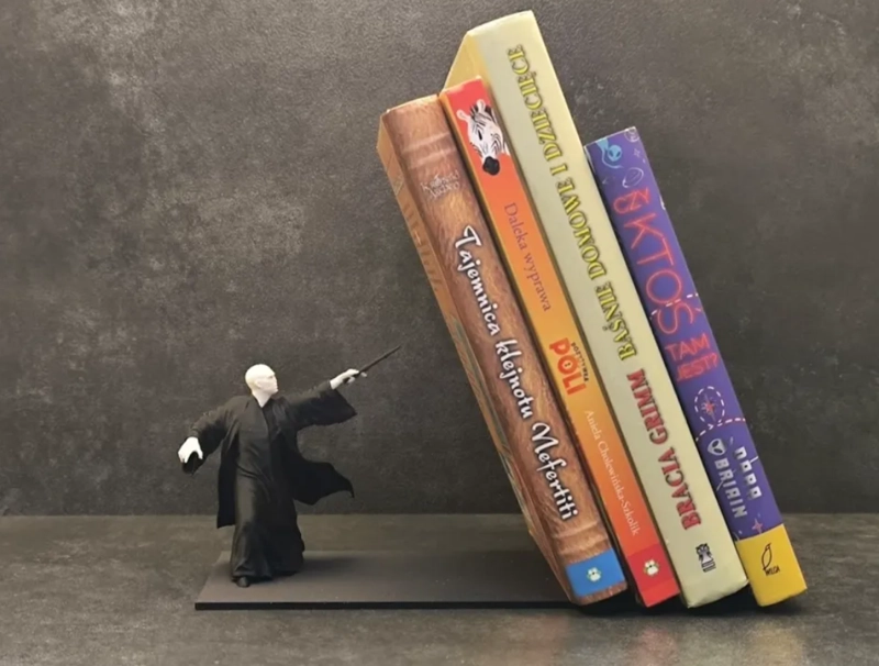 SUJETA LIBROS - VOLDEMORT - 1