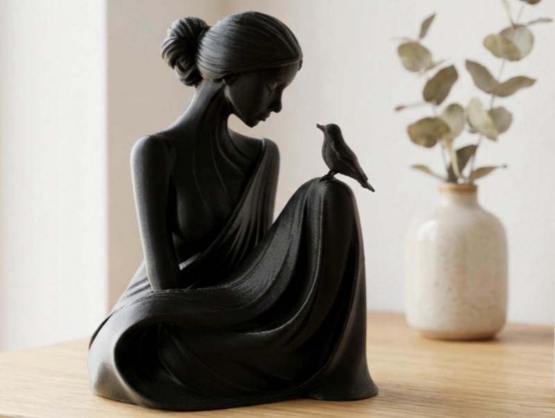 ESCULTURA DECORATIVA- DAMA Y PAJARITO - 2