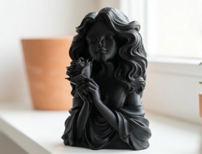 ESCULTURA DECORATIVA- NIÑA Y ROSA - 2