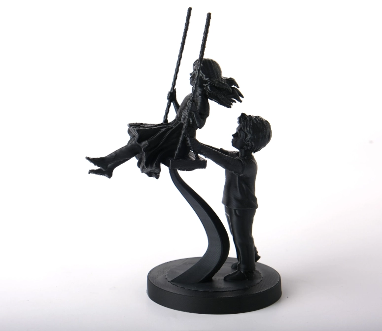 ESCULTURA DECORATIVA PRINTS PATRO- NIÑOS EN COLUMPIO - 1