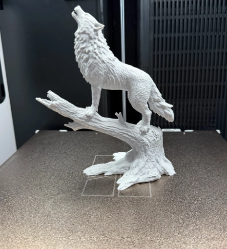 ESCULTURA DECORATIVA PRINTS PATRO-  LOBO AULLANDO - 4