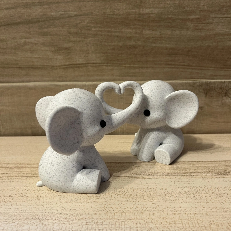ESCULTURA DECORATIVA PRINTS PATRO - ELEFANTES CORAZON - 1