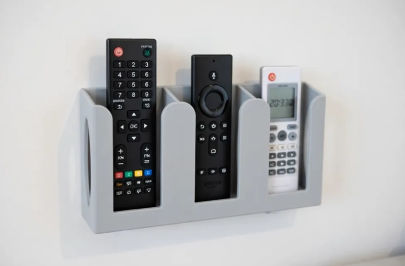 SOPORTE DE PARED PRINTS PATRO PARA CONTROL REMOTO - 1