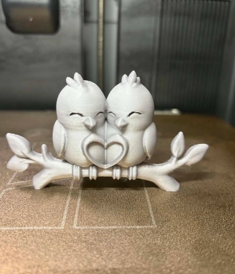 ESCULTURA DECORATIVA PRINTS PATRO- PAJARITOS ENAMORADOS - 2