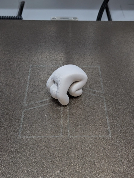 FIGURA DECORATIVA PRINTS PATRO- MECCHA CHAMELEON POSE 14 - 1