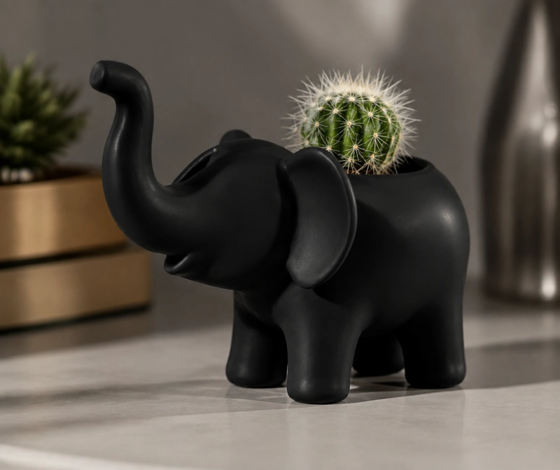 MACETERO DECORATIVO HOGAR- FORMA ELEFANTE 10 CM NEGRO - 1