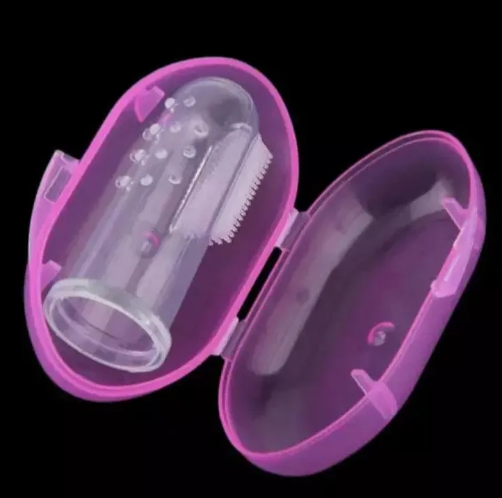 CEPILLO DEDAL DE DIENTES BEBE S + CAJITA DE ALMACENAMIENTO - 10