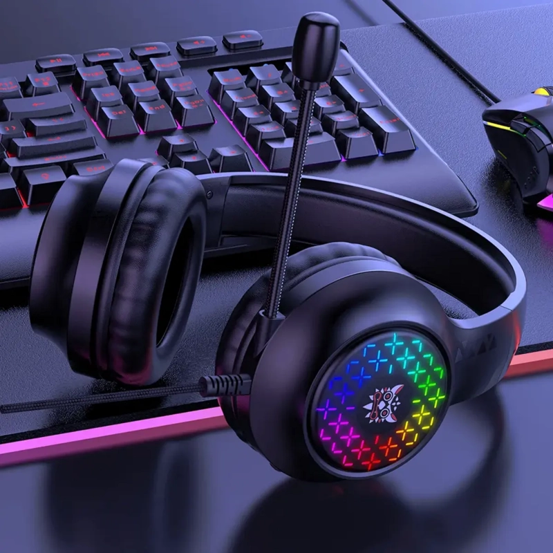 AUDIFONOS DE CABLE PROFESIONAL GAMER CON MICROFONO + LUZ RGB - 4