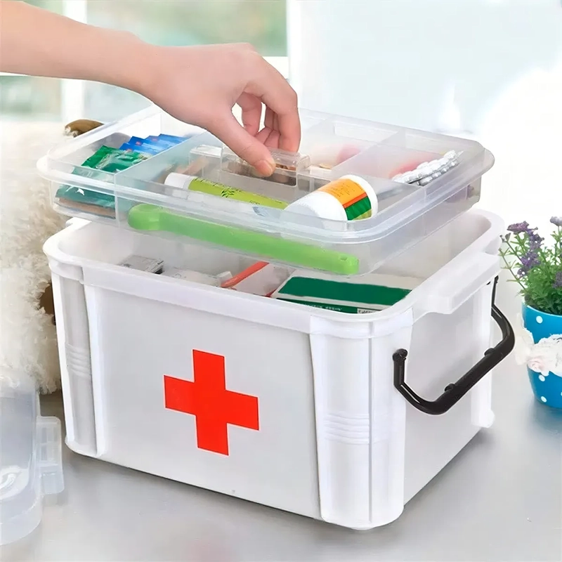 CAJA BOTIQUIN DE PRIMEROS AUXILIOS PLASTICO BLANCO CON TAPA - 8