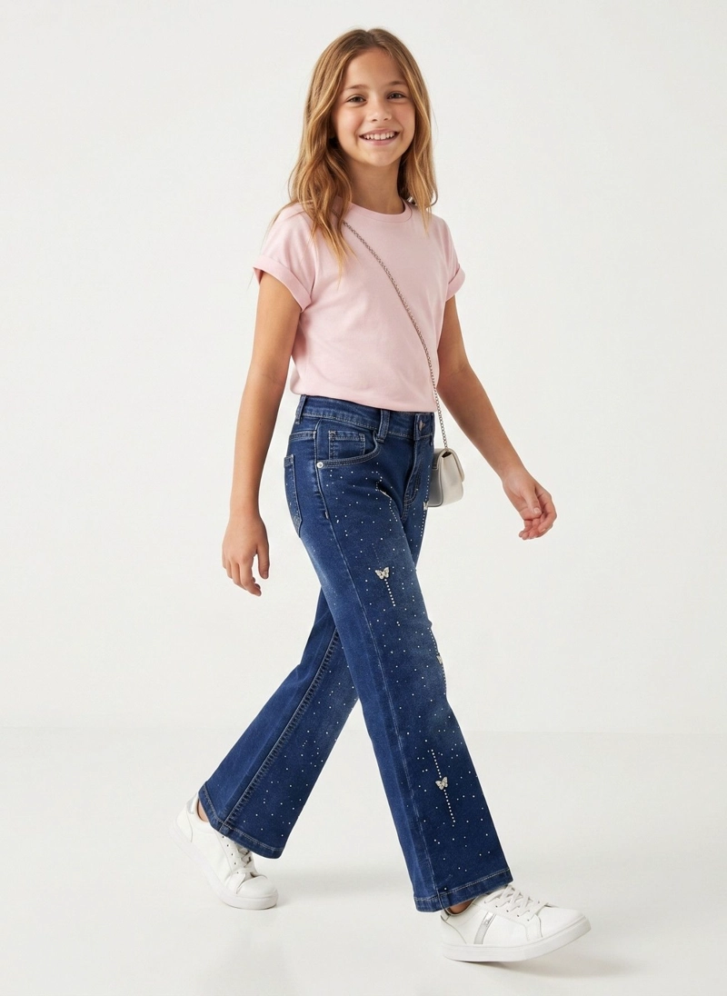 PANTALON MEZCLILLA NIÑA CORTE FLARE CON BRILLANTES CHIC - 3