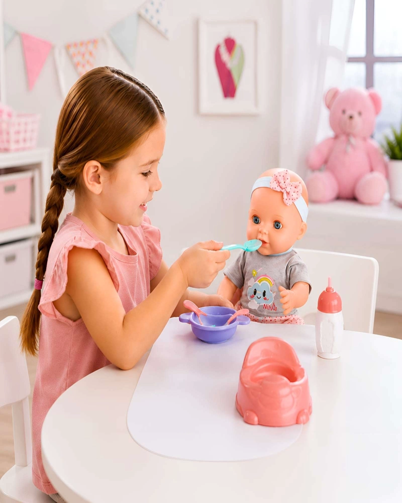SET DE COCHE Y MUÑECA BEBE  CON ACCESORIOS DE ALIMENTACION Y ASEO  JUEGO DE ROL - 4