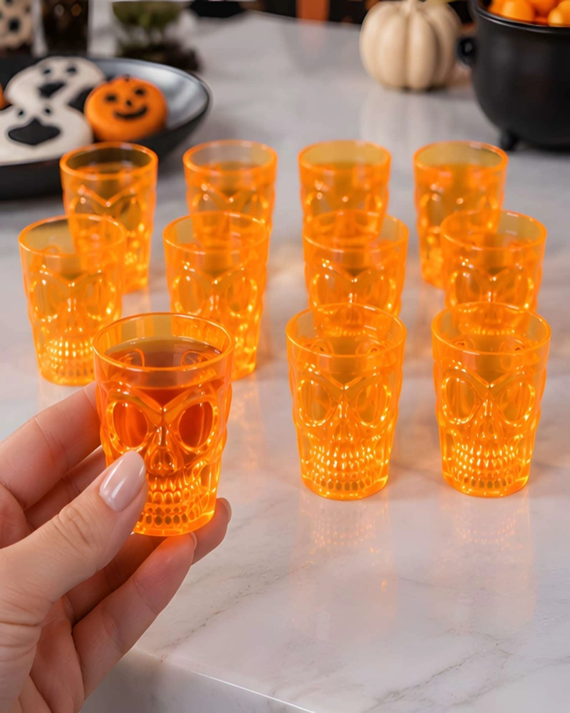 PACK DE 12 VASOS REUTILIZABLES DE CALAVERA CON LUZ PARA COCTELERIA - 2