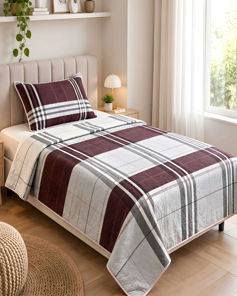 SET QUILT CUBRECAMA 180X230CM 1.5 PLAZAS MICROFIBRA SUAVE Y FUNDA - 1