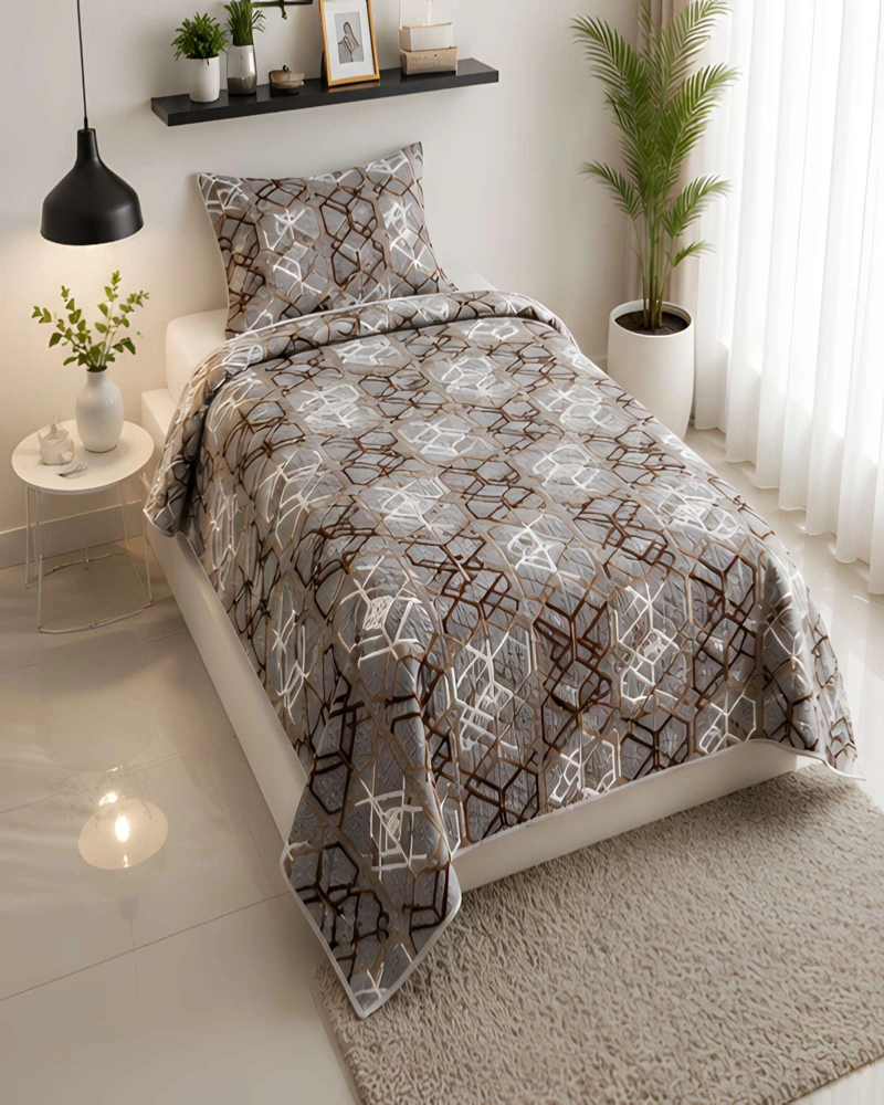 SET QUILT CUBRECAMA 180X230CM 1.5 PLAZAS MICROFIBRA SUAVE Y FUNDA - 2