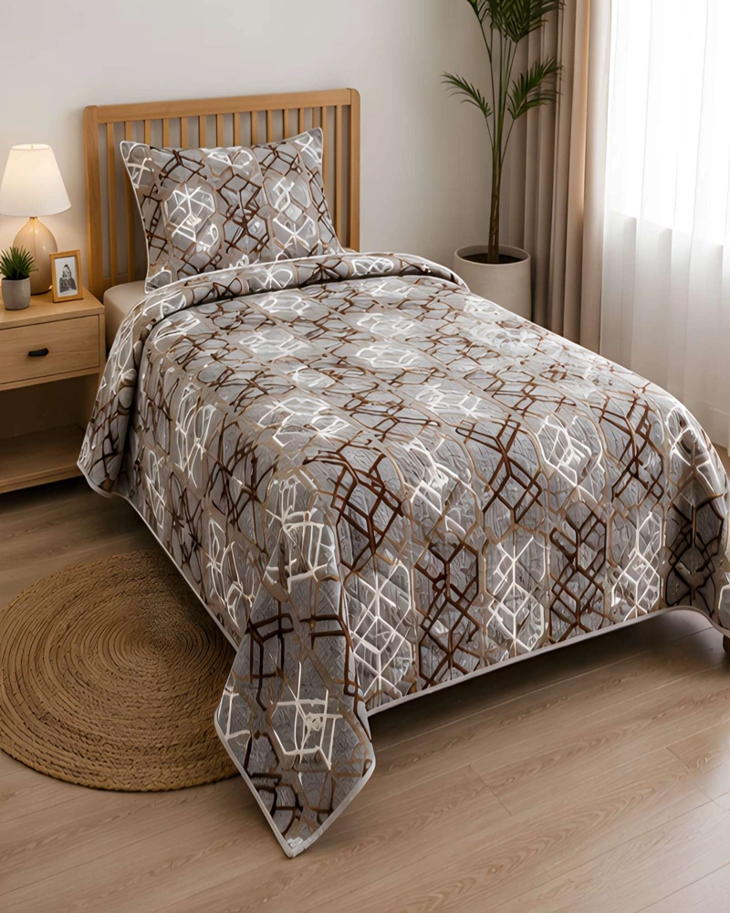 SET QUILT CUBRECAMA 180X230CM 1.5 PLAZAS MICROFIBRA SUAVE Y FUNDA - 3
