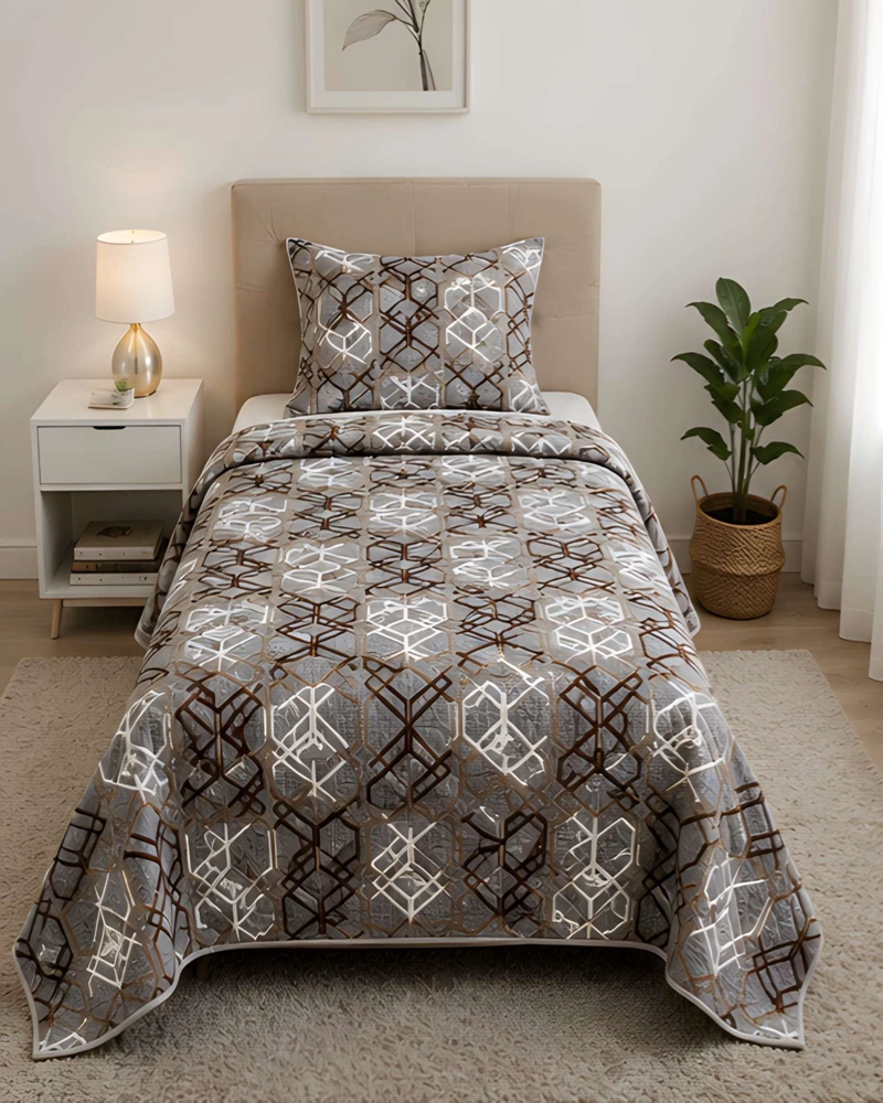 CONJUNTO CUBRECAMA 1.5 PLAZAS CON ALMOHADA Y FUNDA - 1