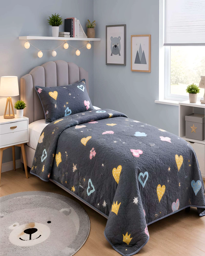 CONJUNTO CUBRECAMA 1.5 PLAZAS CON ALMOHADA Y FUNDA - 3