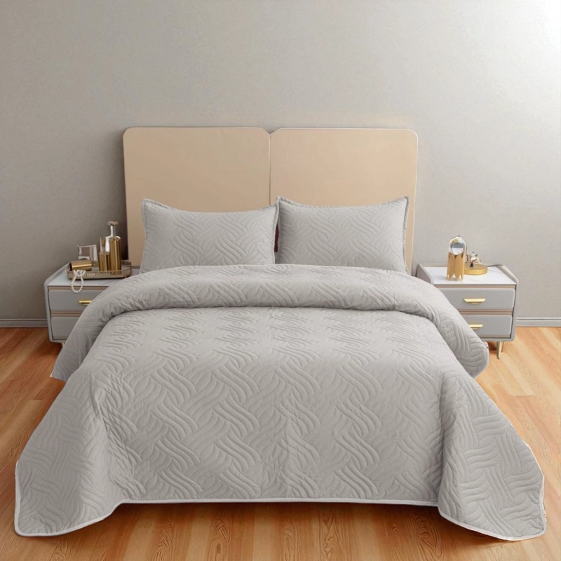 CUBRECAMA QUILT DE VERANO DE 2 PLAZAS MEDIDA 230X250CM DELGADO + 2 FUNDAS DE ALMOHADA GRIS CLARO - 1