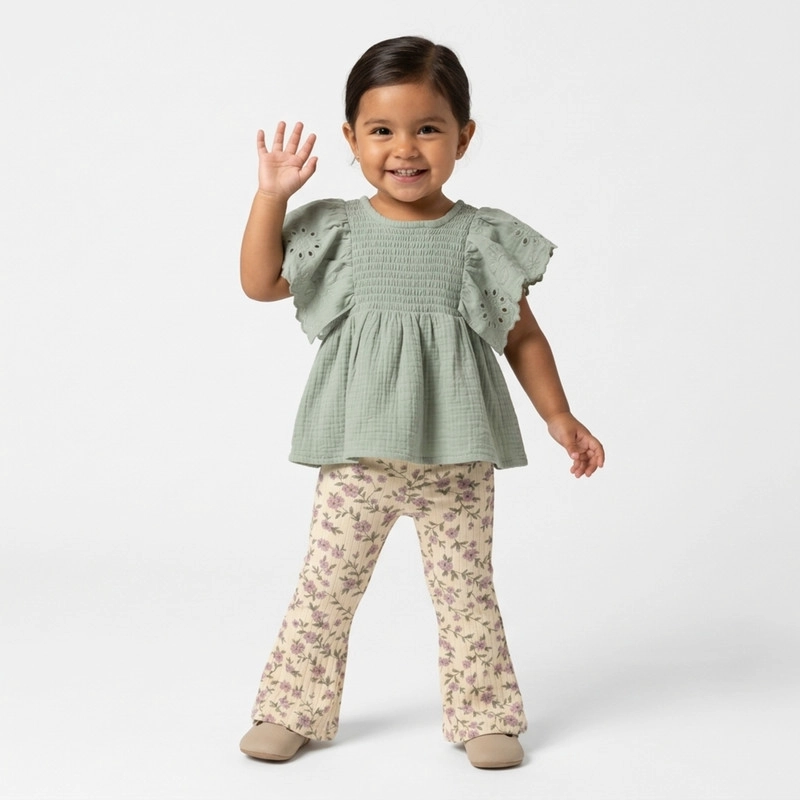 CONJUNTO PARA NIÑA DE POLERA Y PANTALON ESTAMPADO ACAMPANADO 2 PRENDAS - 2