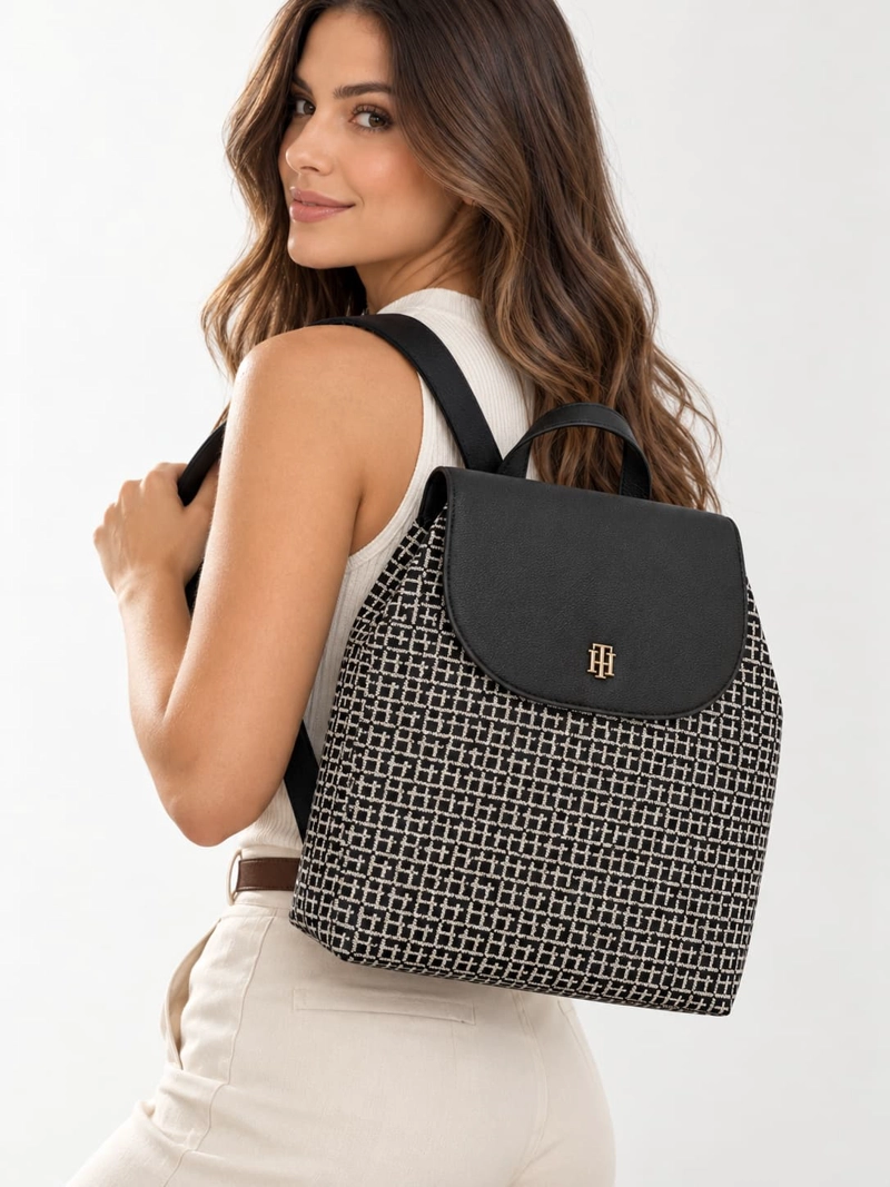 MOCHILA TOMMY HILFIGER MONOGRAM - 1