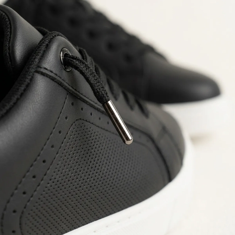 ZAPATILLA SNEAKER NEGRO Y BLANCO HOMBRE PERFORADO - 3