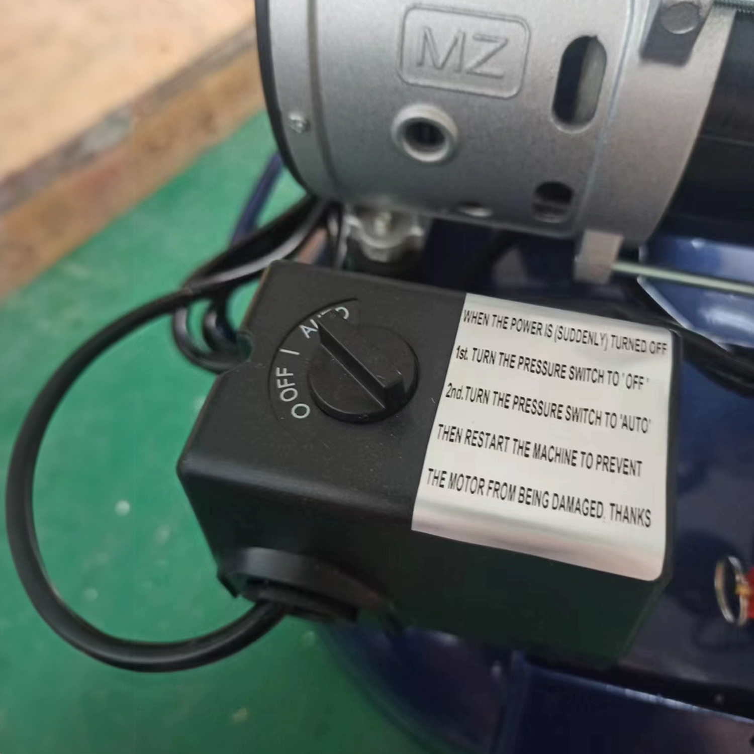 COMPRESOR DENTAL SILENCIOSO 1.5HP 30LITROS - 4