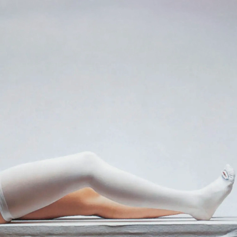 MEDIAS ANTIEMBOLICAS COMPRESION TALLAS S M L XL NOVACURE - BLANCO - M - 4