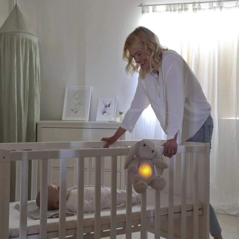 PELUCHE CLOUD B LOVE LIGHT DORMIR BILLY EL CONEJO 7703-BB - 6