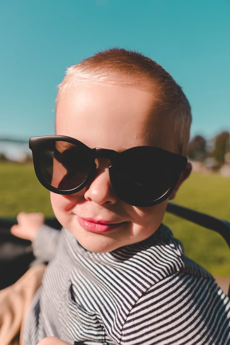 LENTES SOL REAL SHADES NIÑOS CHILL 4+ NEGRO - 4