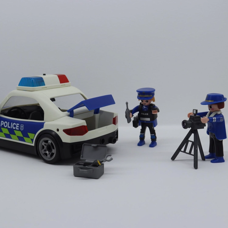 AUTO DE POLICIA CON LUZ Y SONIDO - 3