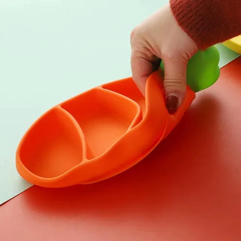 PLATO DE SILICONA CON SUCCION ZANAHORIA - 2