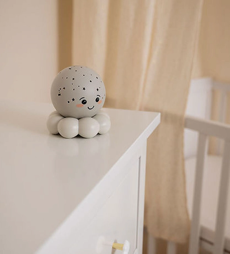 LUZ NOCTURNA PULPO TWINKLES TO GO GRIS - 2