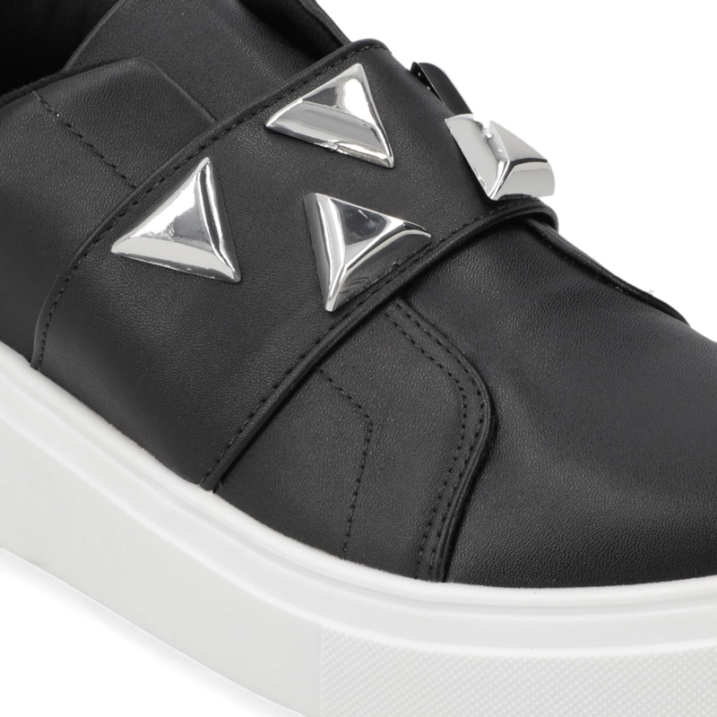 ZAPATILLA NEGRA VIZZANO - 6