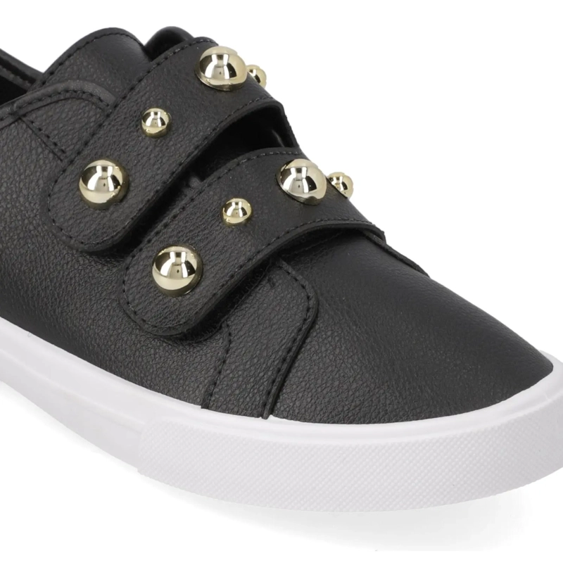 ZAPATILLAS CASUALES NEGROS CON TACHAS MOLECA - 6