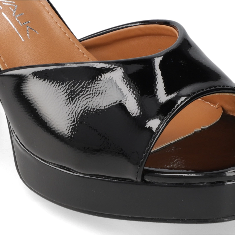 SANDALIA FIESTA TACO ANCHO NEGRA NEW WALK MUJER - 6