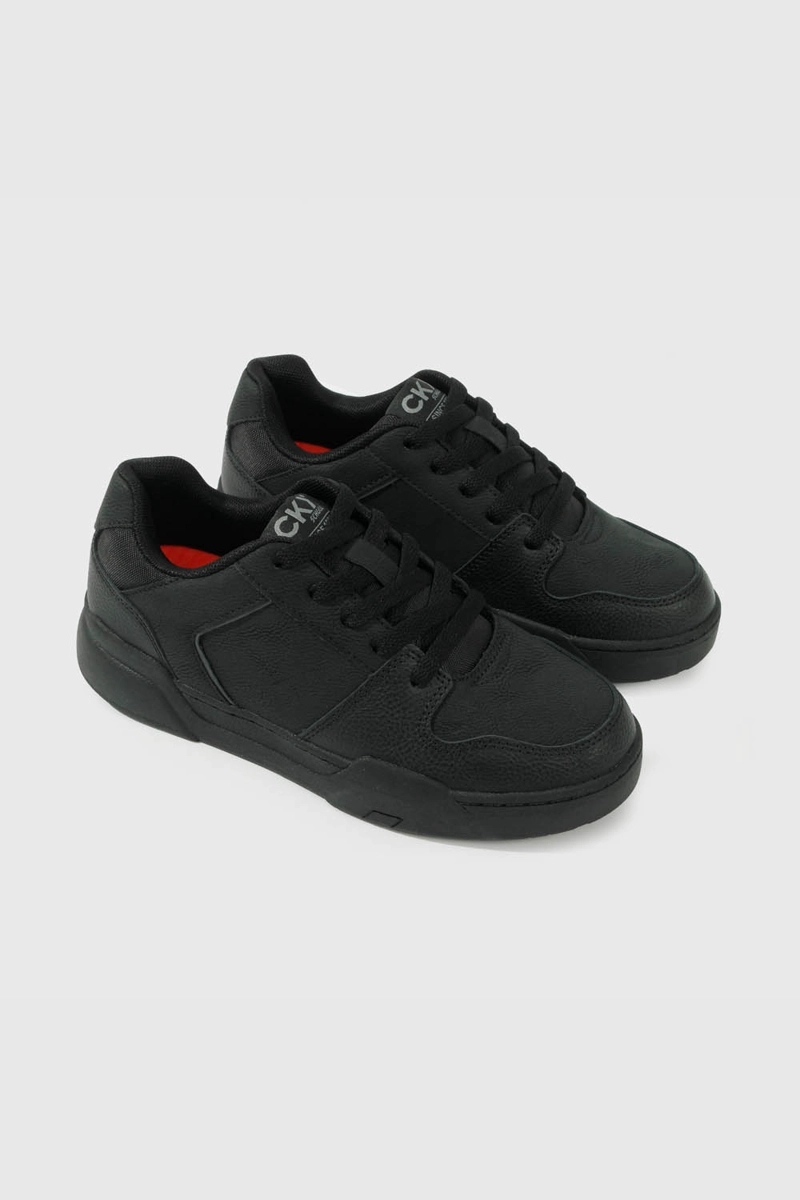 ZAPATILLA ESCOLAR NEGRA CON CORDON PARA NIÑO - 1