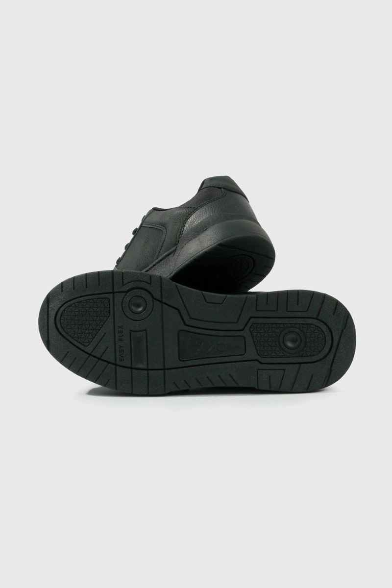 ZAPATILLA ESCOLAR NEGRA CON CORDON PARA NIÑO - 3
