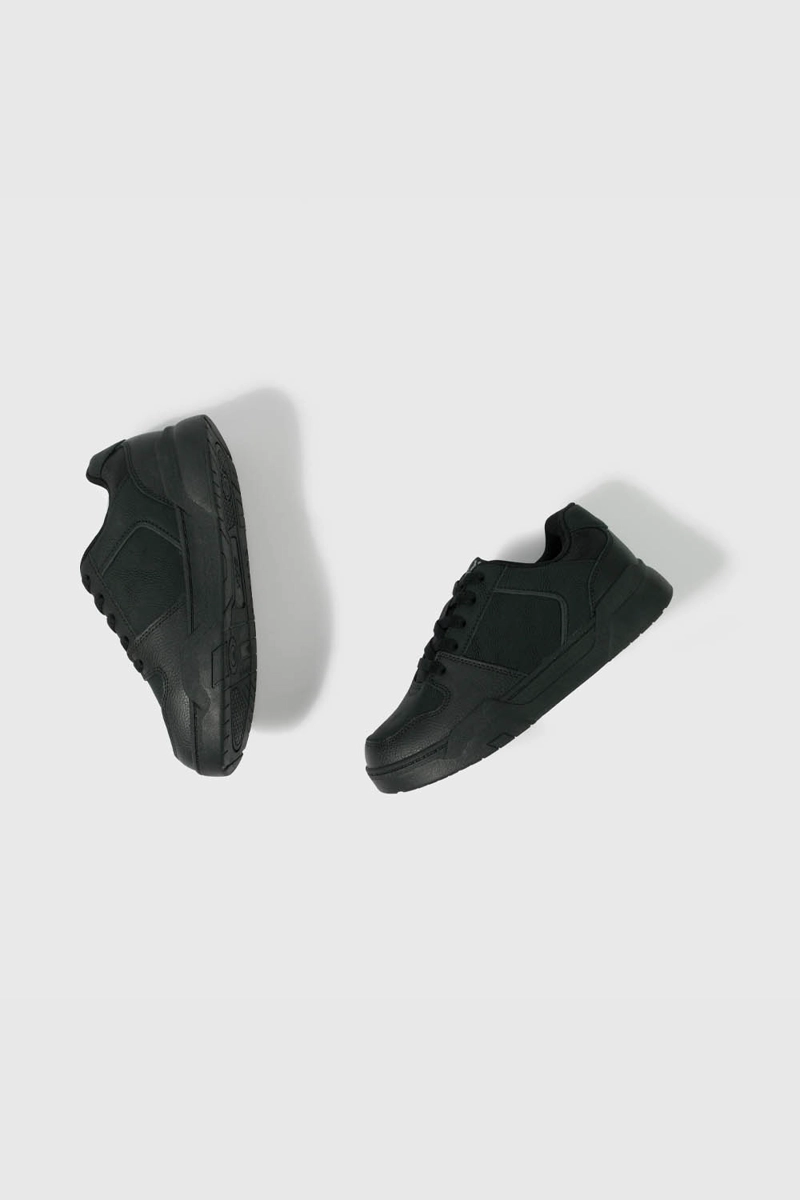 ZAPATILLA ESCOLAR NEGRA CON CORDON PARA NIÑO - 4