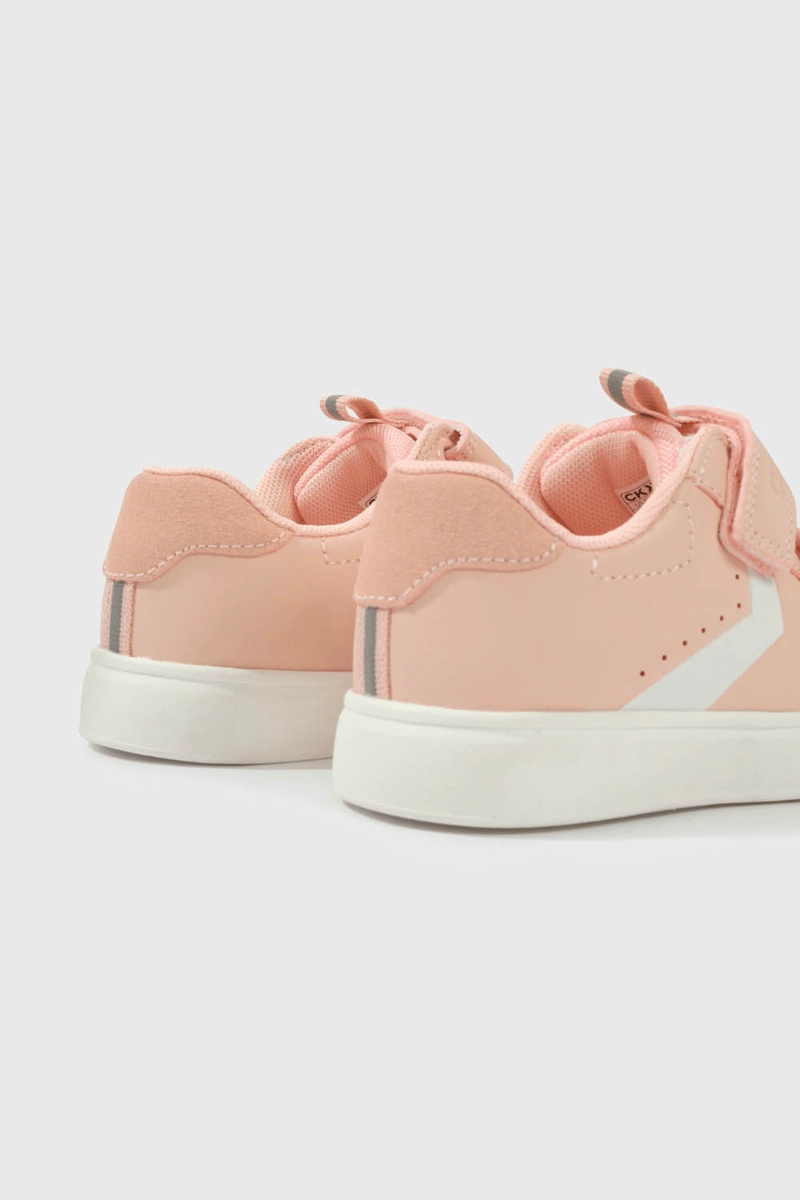 ZAPATILLA ROSADA CON VELCRO - 5