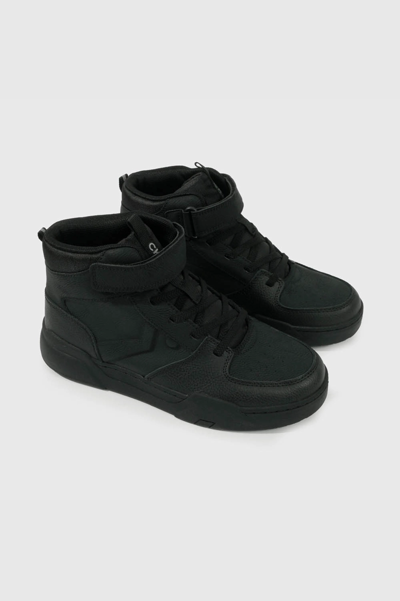 ZAPATILLA ESCOLAR NEGRA CAÑA ALTA UNISEX - 1